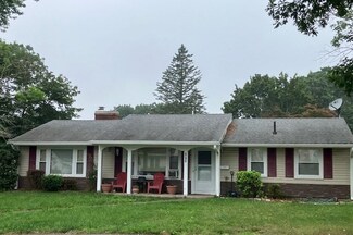 590 E Ashland St, Brockton, MA 02302