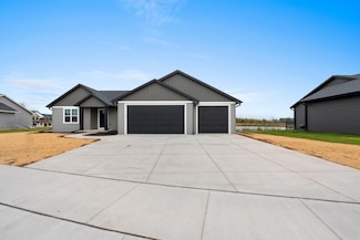 3400 Beckett Ln, Kaukauna, WI 54130