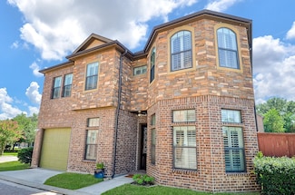 1915 Upland Sky Ln, Houston, TX 77043