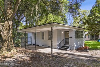5437 Mays Dr, Jacksonville, FL 32209