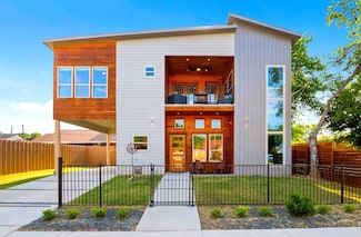 3807 Vilbig Rd, Dallas, TX 75212