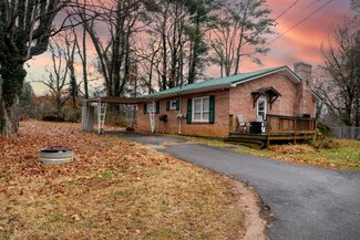 445 Crossway Rd, Bristol, VA 24201