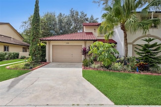 1130 Avenida de Las Casas, Lady Lake, FL 32159