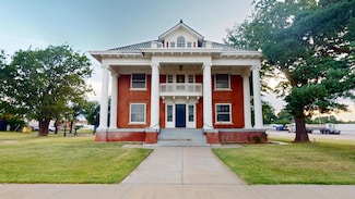 1001 10th St, Woodward, OK 73801