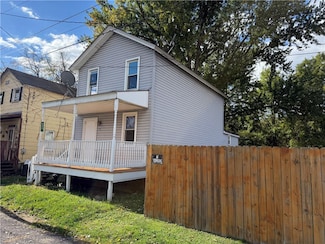 111 Ludwig St, Ford City, PA 16226