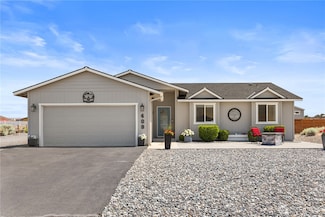 409 Davidson Blvd N, Mattawa, WA 99349