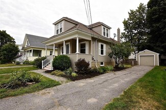 27 Hillis St, Portland, ME 04103