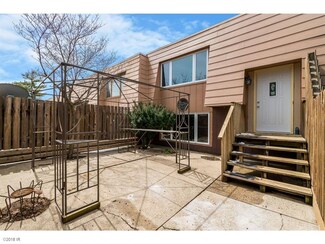 6750 School St Unit 202, Windsor Heights, IA 50324