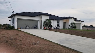 5039 Benton St, Lehigh Acres, FL 33971