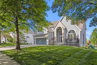 5836 W 145th St, Overland Park, KS 66223