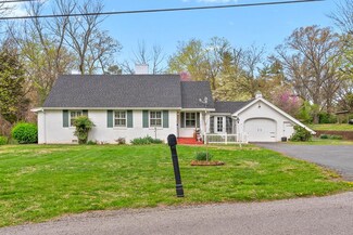3107 Circle Dr, Hopkinsville, KY 42240