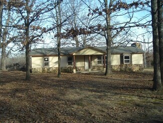 7266 County Road 5090, Pomona, MO 65789