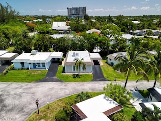 9 Knights Bridge Rd Unit 30, Naples, FL 34112
