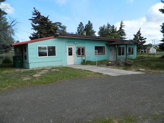 2888 Greensprings Dr, Klamath Falls, OR 97601
