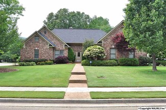 2972 Elk Meadows Dr SE, Brownsboro, AL 35741