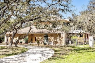 105 Broken Bough Ln, Shavano Park, TX 78231