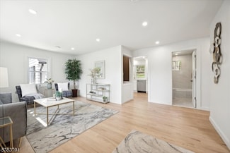 20 Little Philadelphia Rd, Washington, NJ 07882
