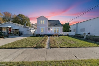 27024 Nanton St, Madison Heights, MI 48071