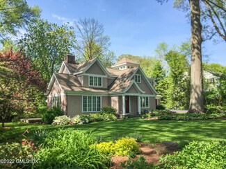 7 Owenoke Way, Riverside, CT 06878