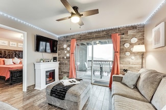 38 Lantern Bay Rd Unit 2, Branson, MO 65616