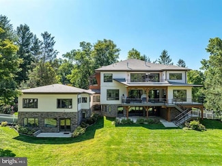 9604 Pembroke Place, Vienna, VA 22182
