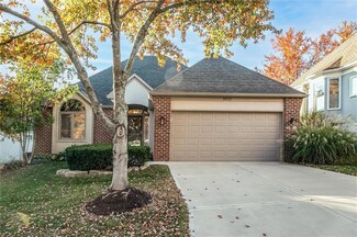 8815 W 142nd Ct, Overland Park, KS 66221
