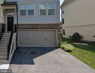 19 Eagle Ln, Malvern, PA 19355