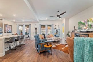 113 Glenwood Dr, Oak Point, TX 75068