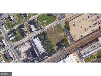 1415 N 8th St, Philadelphia, PA 19122