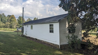 116 Tom Davis Rd, Livingston, TN 38570