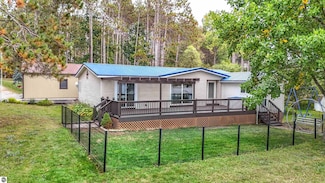 3231 Miller Dr, Sears, MI 49679