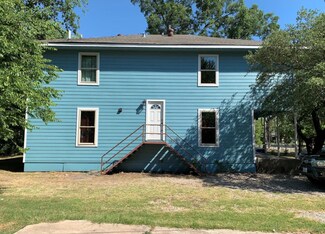 613 S 14th St, Corsicana, TX 75110
