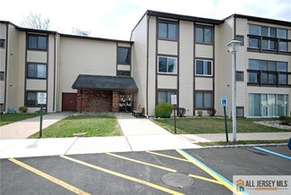 277 Crosse Dr Unit 3J, Monroe, NJ 08831
