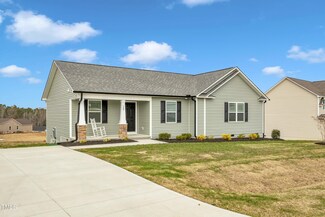 120 Starry Sky Dr, Benson, NC 27504