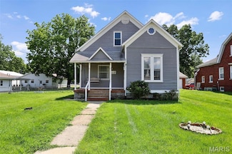 111 N Duncan St, Marine, IL 62061