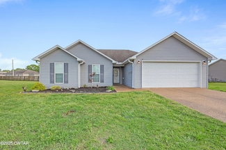 250 Taylor Dr, Bells, TN 38006