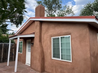 563 Del Norte Ln, Santa Fe, NM 87501