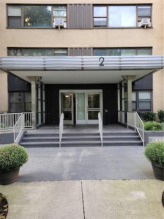 2 Fordham Hill Oval Unit 11H, Bronx, NY 10468