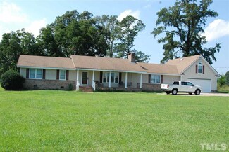 435 Glen Eagle Rd, Dunn, NC 28334