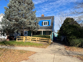 859 Lake Michigan Dr NW, Grand Rapids, MI 49504