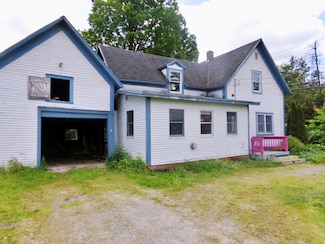 67 Eastern Ave, Newport Center, VT 05857