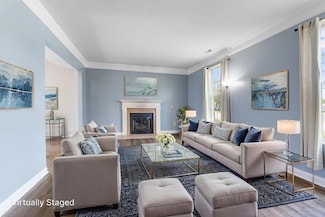 359 W Waterloo St, Canal Winchester, OH 43110