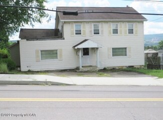 13 N Main St, Plains, PA 18705