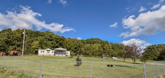 13 Wolf Run Rd, Flemingsburg, KY 41041
