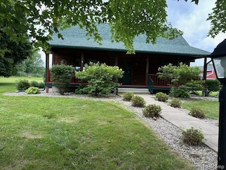 20100 Hickory Ridge Rd, Holly, MI 48442