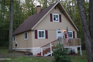 147 Pepperidge Dr, Dingmans Ferry, PA 18328