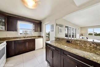 1200 Hibiscus Ave Unit 202, Pompano Beach, FL 33062
