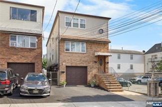 109 Cross St, Harrison, NJ 07029