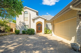 526 Oakland Hills Ln, Kerrville, TX 78028