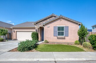 3448 Park Ave, Clovis, CA 93611